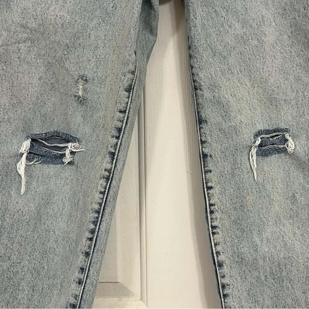 Cotton On high rise cropped distressed raw hem 100% recycled cotton jeans, US4.